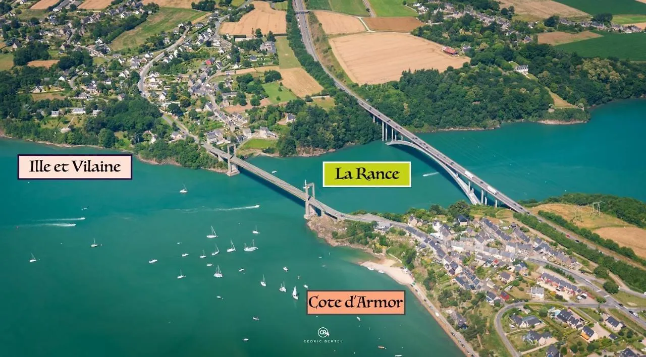 Magnifique appartement près de la mer, Jacuzzi, vélos électriques en Bretagne Le Vivier-sur-Mer